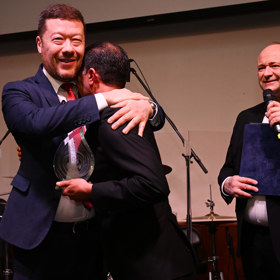 Tomio Okamura na akci Spolu s hasiči.