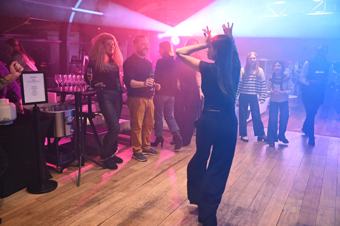 FOTO: Ben Ahmed Ines si užívala večer. – stránka 2