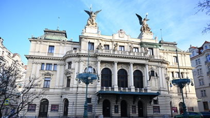 FOTO: V Divadle na Vinohradech Nečas účinkoval.