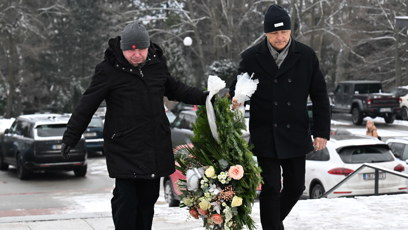 FOTO: Rodina a přátelé se loučí s Pavlem Nečasem.
