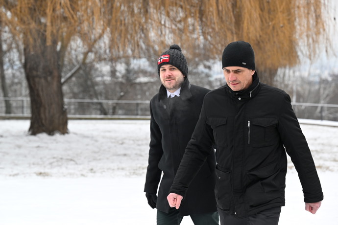 FOTO: Rodina a přátelé se v Brně loučí s hercem Pavlem Nečasem. – stránka 79