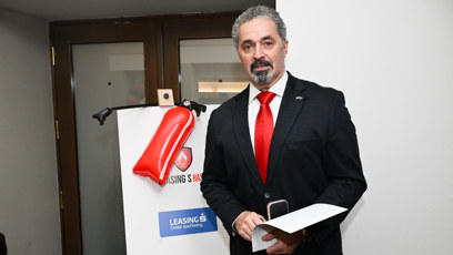 FOTO: Martin Dejdar na plese Spolu s hasičí.