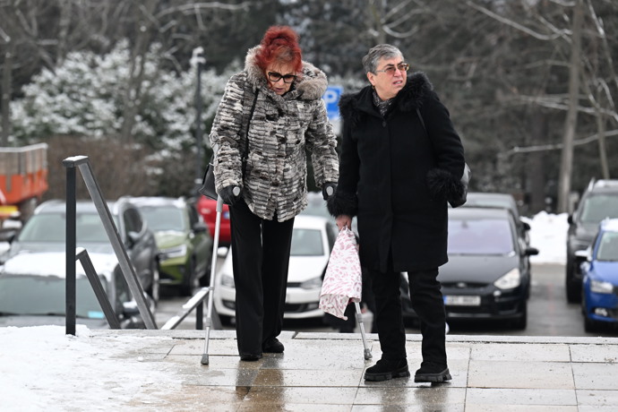 FOTO: Rodina a přátelé přišli dát sbohem Pavlu Nečasovi. – stránka 73