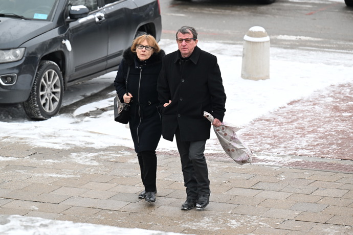 FOTO: Rodina a přátelé přišli dát sbohem Pavlu Nečasovi. – stránka 72