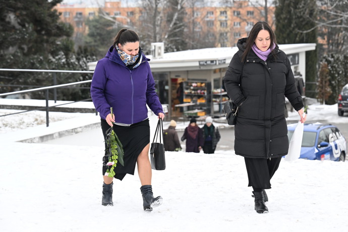 FOTO: Rodina a přátelé přišli dát sbohem Pavlu Nečasovi. – stránka 59