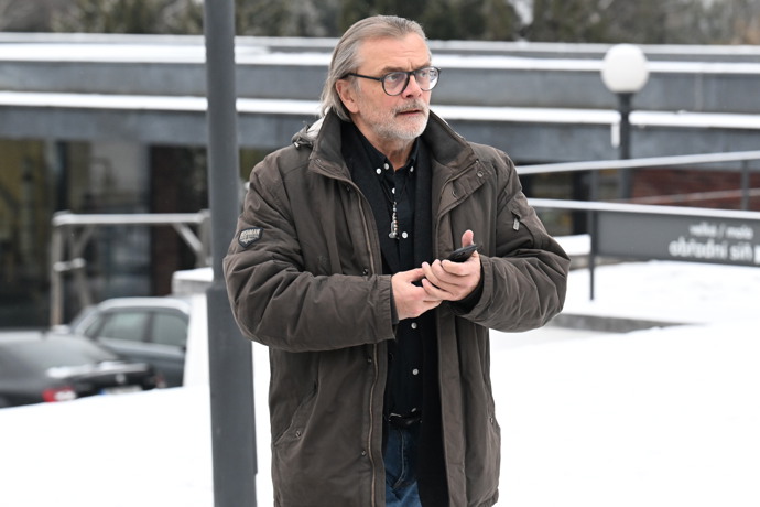 FOTO: Roman Štolpa přišel dát sbohem Pavlu Nečasovi.