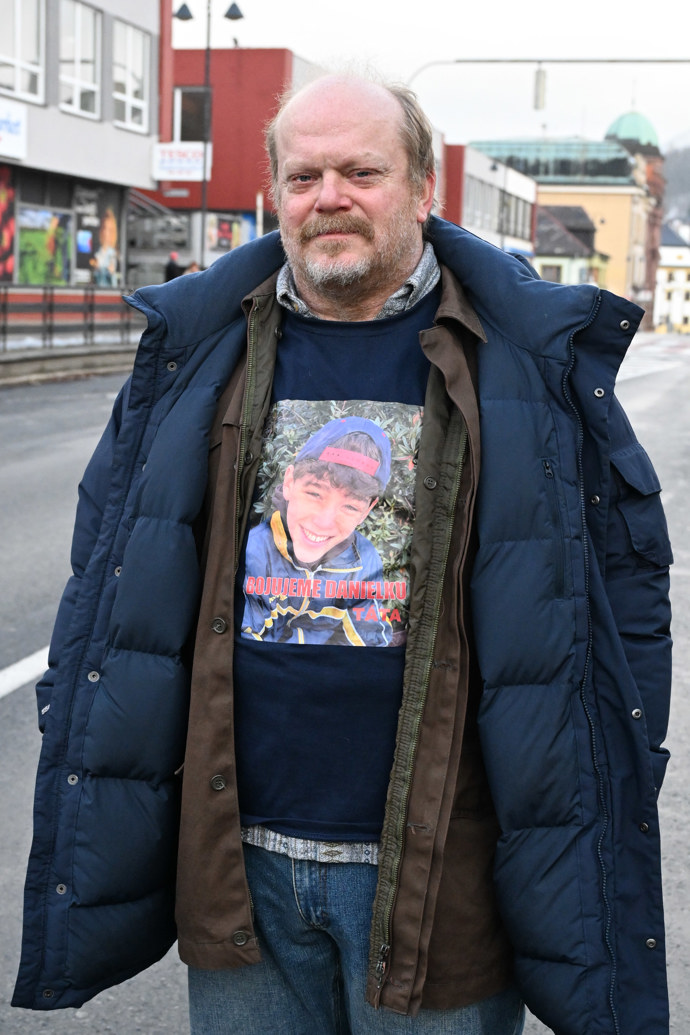 FOTO: David Novotný se brzy objeví v novém seriálu Táta. – stránka 15