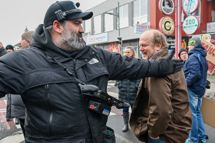 FOTO: David Novotný s režisérem Michalem Samirem.