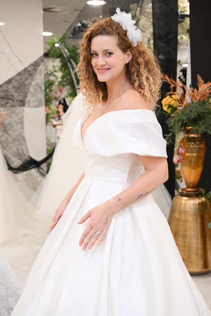 FOTO: Kateřině Pechové by to ve svatebním slušelo. – stránka 19