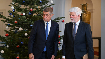 FOTO: Petr Pavel s Andrejem Babišem u stromečku.