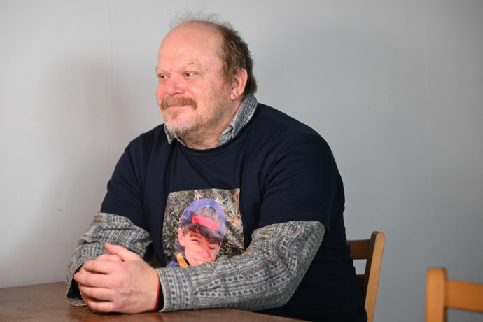 FOTO: Herec David Novotný. – stránka 4