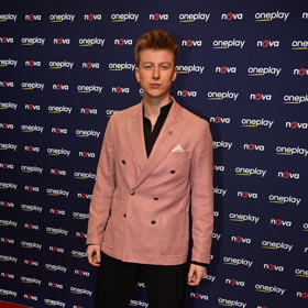 Adam Mišík na premiéře série Metoda Markovič: Straka.