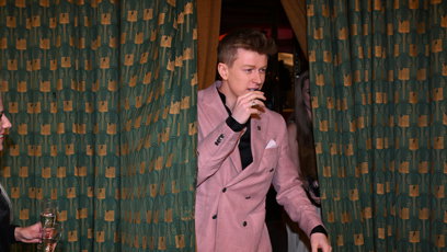 FOTO: Adam Mišík přišel na premiéru sám.