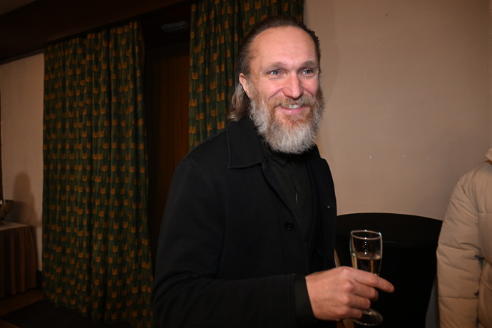 FOTO: Marián Mitaš se změnil k nepoznání. – stránka 9