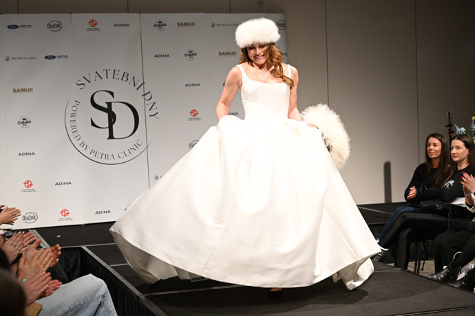 FOTO: Krásná Kristýna Svěchotová. – stránka 11