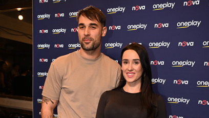 FOTO: Adam Vacula po boku své krásné Besky na premiéře série Metoda Markovič: Straka.