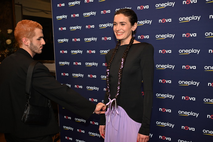 FOTO: Sarah Haváčová na premiéře série Metoda Markovič: Straka. – stránka 53