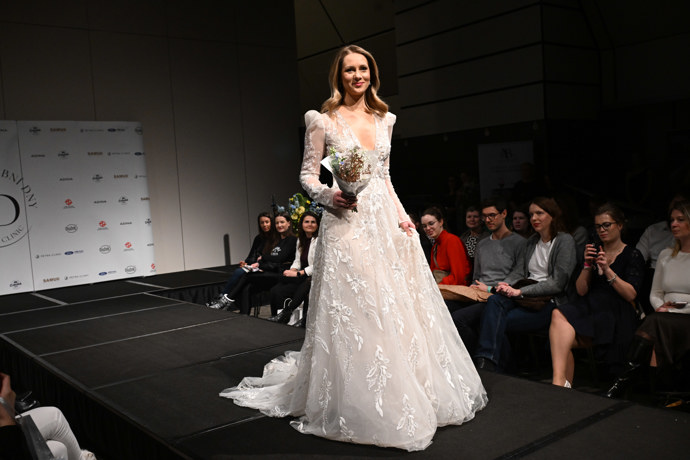 FOTO: Slavné krásky vynesly úchvatné modely. – stránka 6