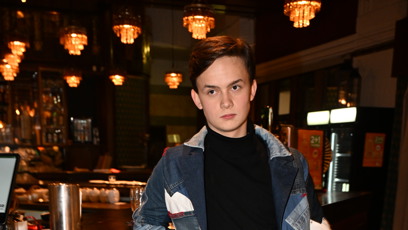 FOTO: Maxmilián Kocek dorazil v zajímavém outfitu.