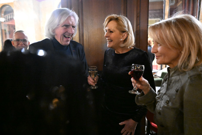 FOTO: Trojice se skvěle bavila. – stránka 2