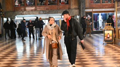 FOTO: Lucie a její doprovod na odchodu z Lucerny.