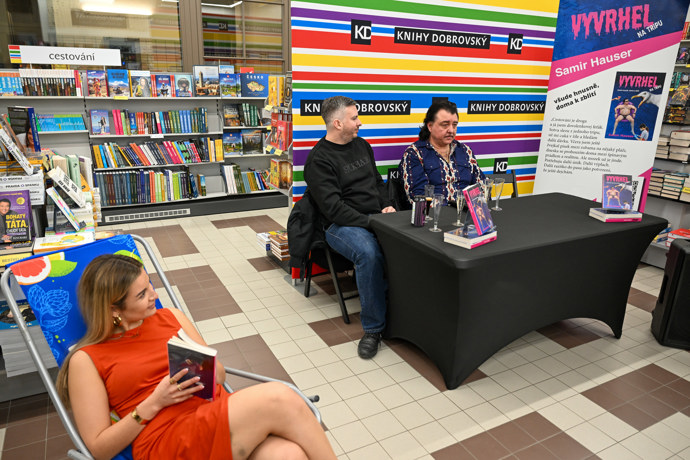 FOTO: Křest knihy Samira Hausera. – stránka 2