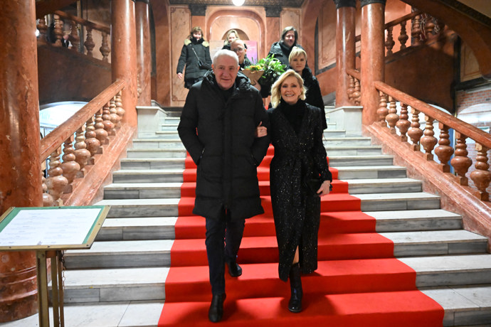 FOTO: Helena Vondráčková odcházela po boku Martina Michala. – stránka 1