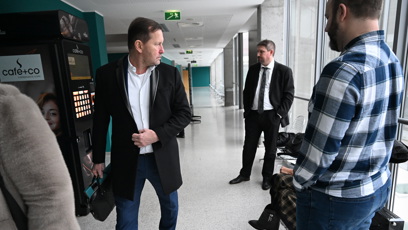 FOTO: Jaromír Soukup procházel kolem Agáty a netvářil se zrovna mile.