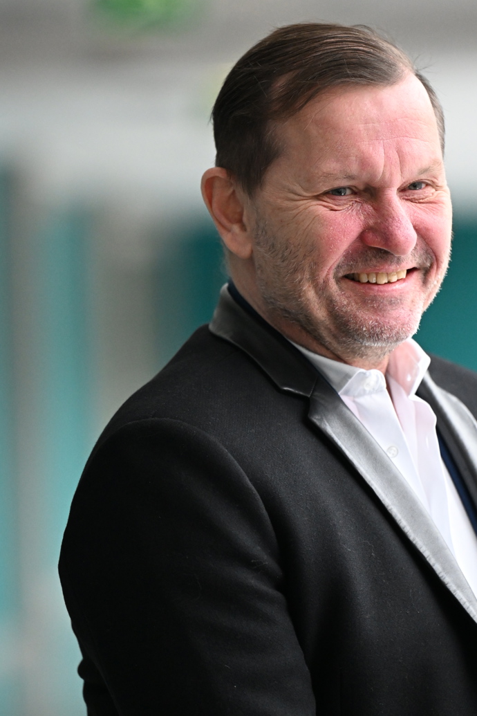 FOTO: Jaromír Soukup se usmíval. – stránka 26