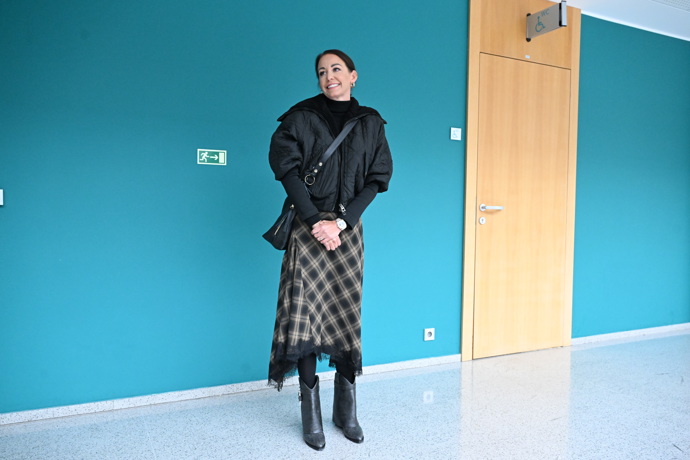 FOTO: Agáta Hanychová odcházela ze soudní síně s úsměvem. – stránka 21