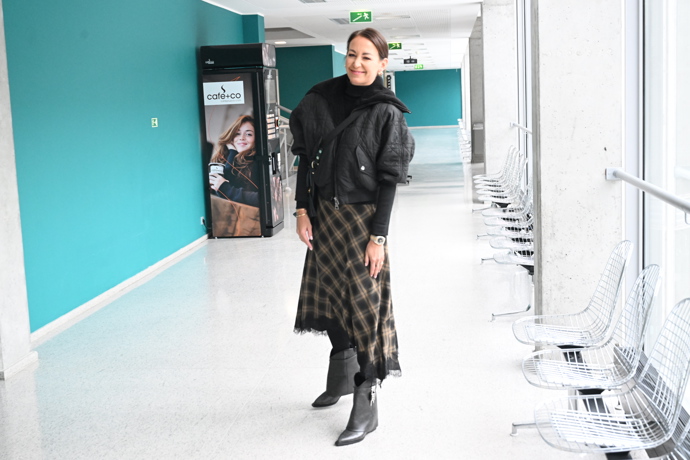 FOTO: Agáta Hanychová odcházela ze soudní síně s úsměvem. – stránka 17