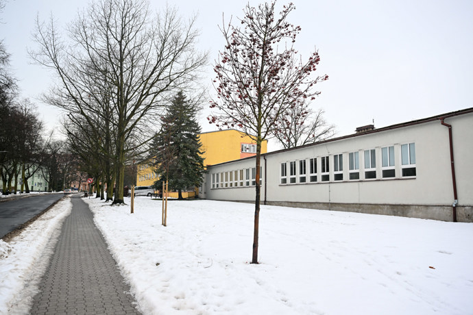 FOTO: Budova bývalého internátu ve Stochově. – stránka 16