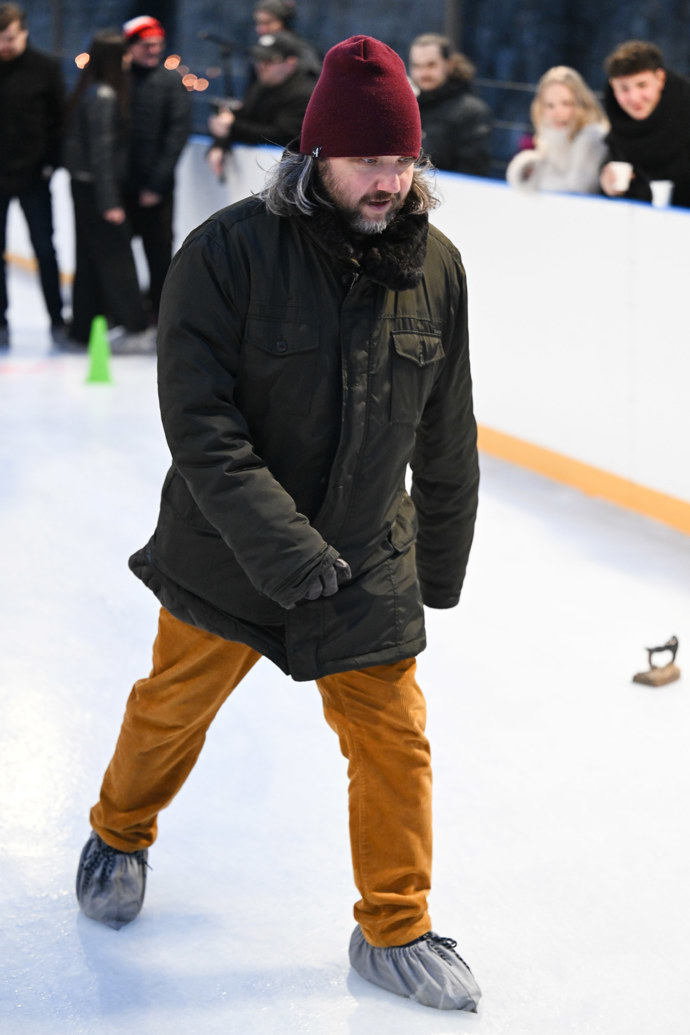 FOTO: Felix Slováček mladší na ledě. – stránka 9