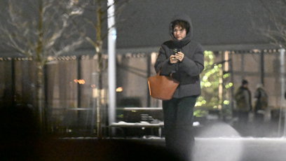 FOTO: Martha Issová odcházela ze smutečního karu.