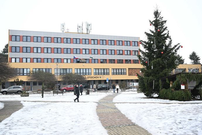 FOTO: Náměstí ve Stochově, kde pobýval Jiří Straka. – stránka 4