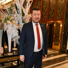 Na Ples hasičů dorazil i Tomio Okamura.