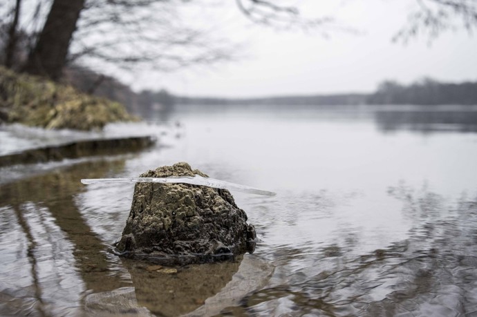 FOTO: Zamrzlé jezero v Poznani.