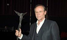 Karel Roden se proměnil v elegána. 