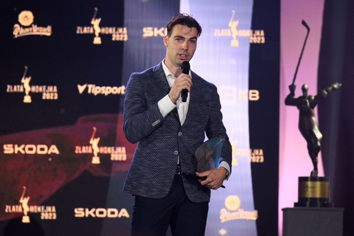 FOTO: Filip Chytil na předávání Zlaté hokejky 2023. – stránka 3