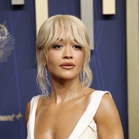 ...nebo zpěvačka Rita Ora.