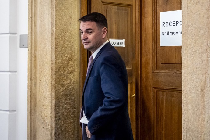 FOTO: Ministr zahraničí Petr Macinka pobouřil veřejnost.