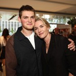 Kate a Joe mají velmi pěkný vztah, který teď povýšili na pracovní úroveň. A to vzdor faktu, že Joe se při psaní scénářů inspiruje rodinnými problémy.