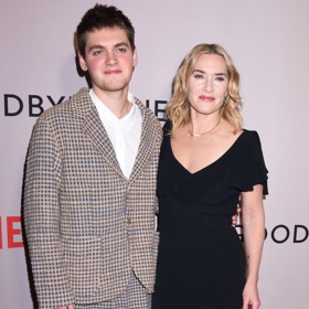 Tátou Joea, který používá umělecké příjmení Anders, je hereččin druhý manžel, režisér Sam Mendes. Jemu je mladý muž také hodně podobný.