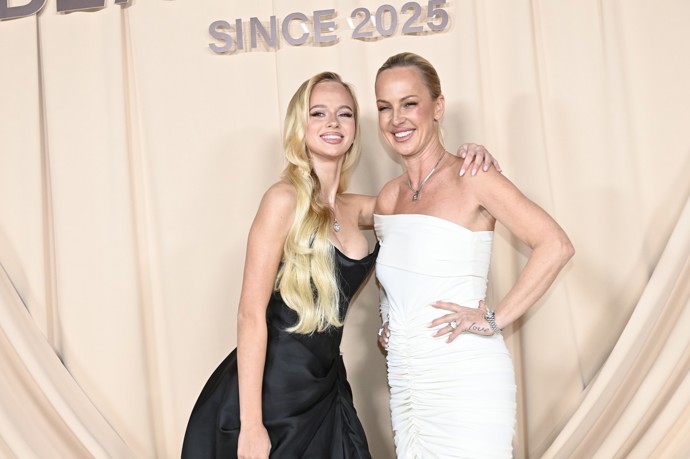 FOTO: Salma Hájek s maminkou Zuzanou Belohorcovou. – stránka 2