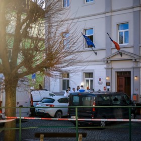 Budova úřadu v Chřibské.