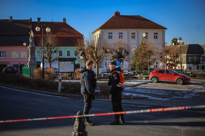 FOTO: Městečko Chřibská po tragické střelbě. – stránka 7