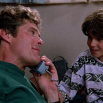 Takhle známe Jeremyho z Pobřežní hlídky všichni. 