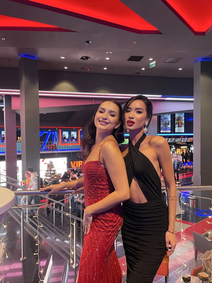 FOTO: Maria Zhutíková a Sarah Vu před odvysíláním osudného dílu. – stránka 1