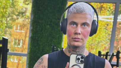 FOTO: Nikola Němcová na sobě maká v posilovně.