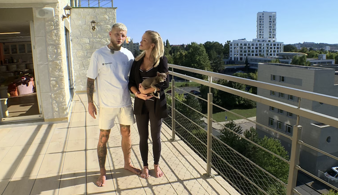 FOTO: Nela Slováková ve Výměně manželek s partnerem Radkem Roušalem. – stránka 13